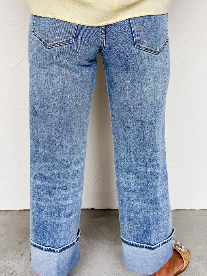 Center Seam Cuffed Hem Straight High Waist Jeans